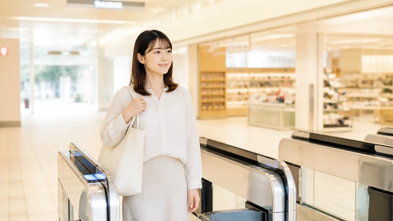 駅ナカで買い物だけしたいときは?入場券と改札ルールをやさしく解説